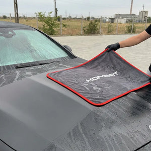 KOMBAT Twisted Loop microfiber car drying towel, 16x24 inches, high water absorption, fast one-pass dry, scratch-free finish.