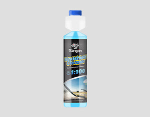 Rocket Science Alliance Windshield Cleaner 500ml bottle with spray nozzle for crystal clear vehicle windows.