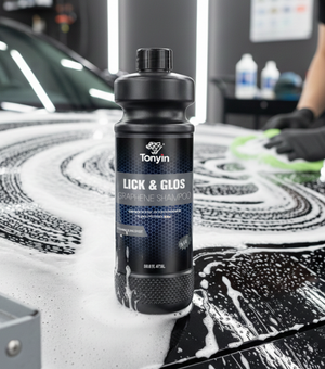 Rocket Science Alliance Slick & Gloss Graphene Shampoo 500ml bottle, a spot remover with sleek glossy packaging.